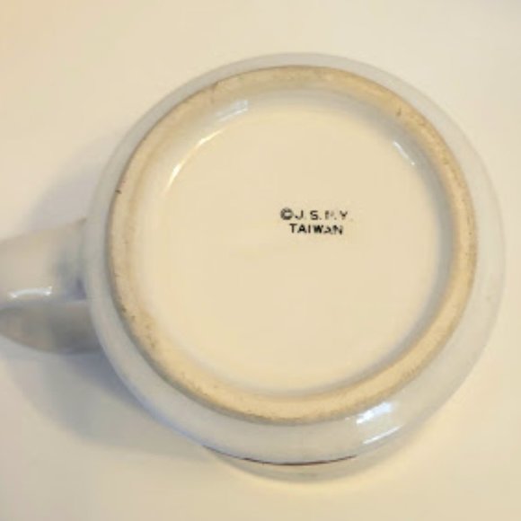 VINTAGE NEW YORK "THE STATUE OF LIBERTY" COFFEE MUG - Picture 4 of 6